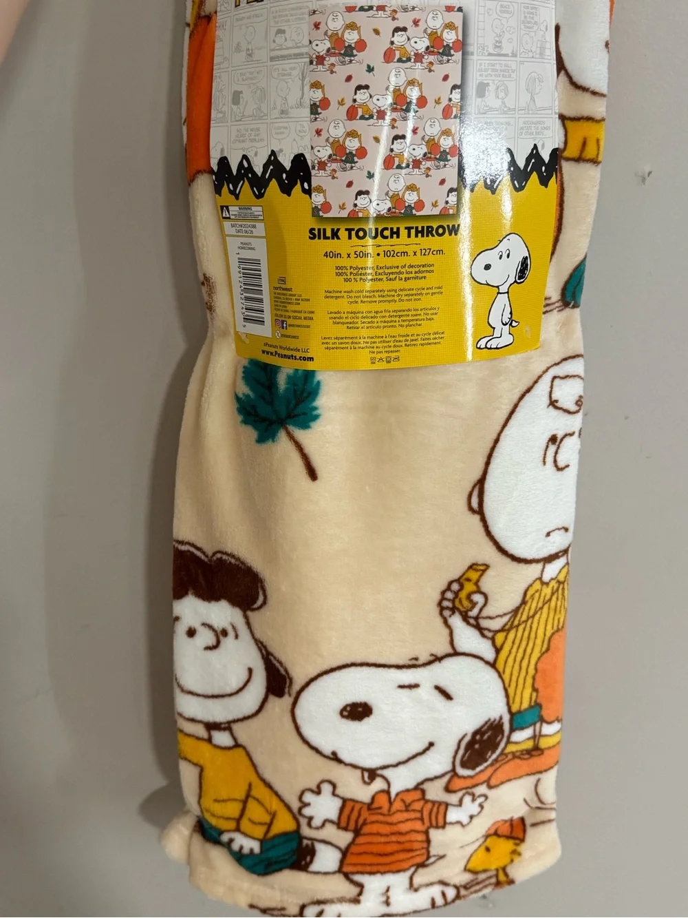 Peanuts Snoopy Fall Football Thankgiving Throw Blanket